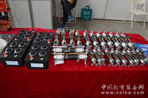 無線電器材廠現身沈陽第70屆中國教育裝備展(圖2)