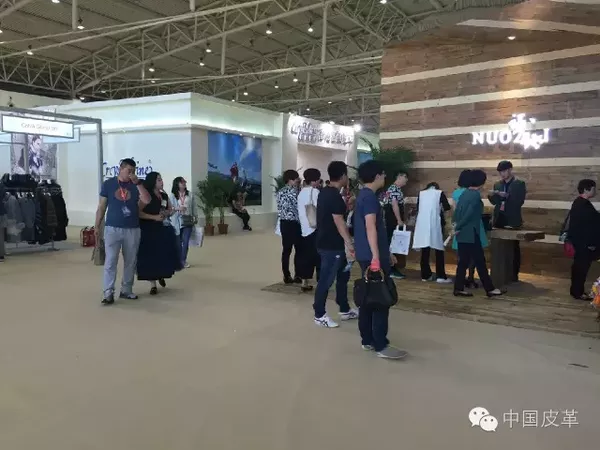 2016北京國(guó)際皮草時(shí)裝展 皮草行業(yè)注入正能量(圖5)