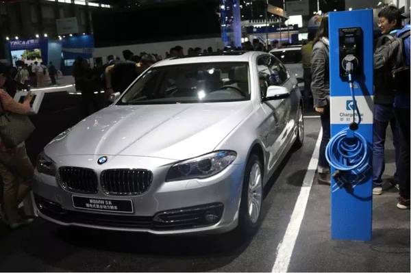 2016亞洲CES展BMW電力十足！(圖9)