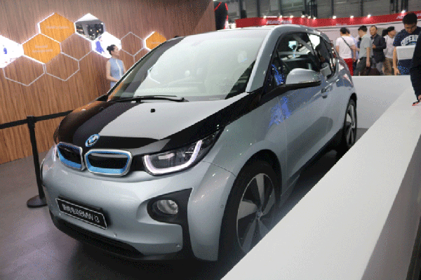 2016亞洲CES展BMW電力十足！(圖10)