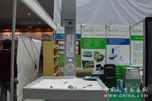 北京成均教育攜虛擬電子沙盤亮相沈陽展(圖4)