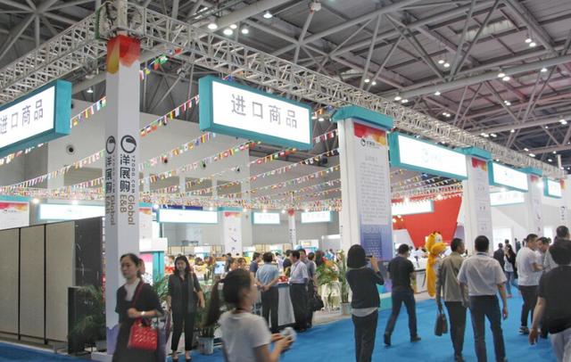 洋展購驚艷亮相渝洽會 人氣爆棚首日銷售破百萬